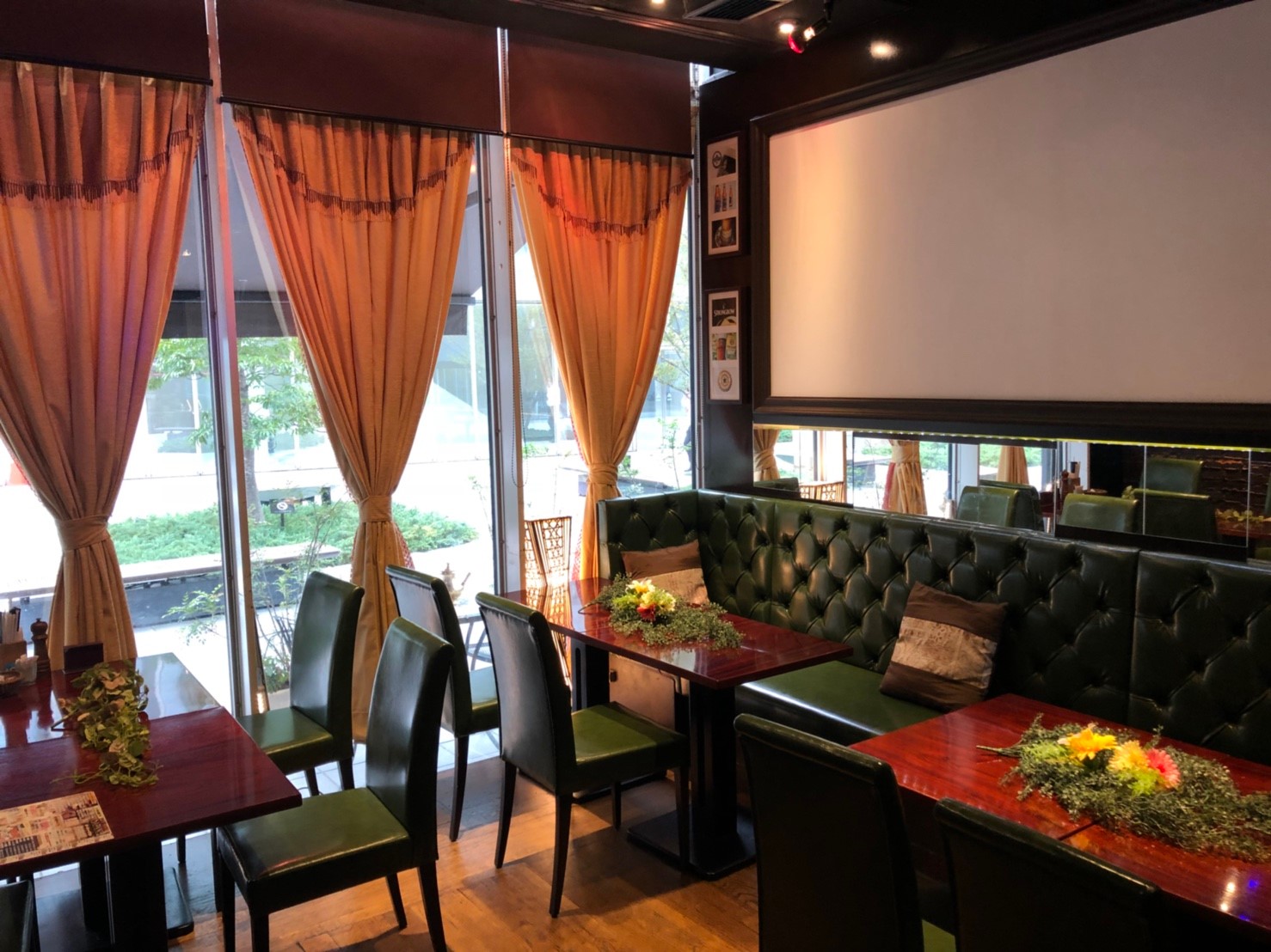 Asian Dining & Bar SAPANA 赤坂店